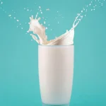 Cold Milk गर्मियों के मौसम में ठन्डे दूध के है अनेक फायदे