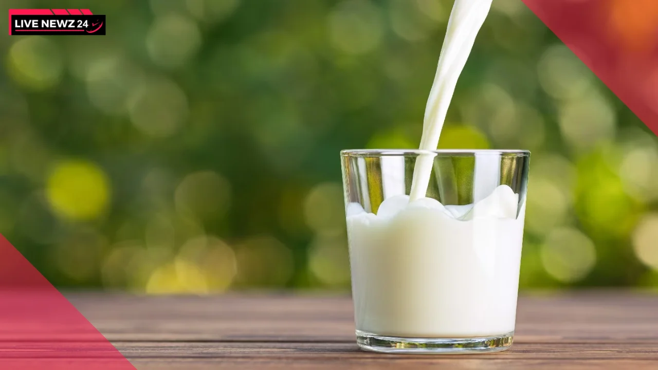 Cold Milk गर्मियों के मौसम में ठन्डे दूध के है अनेक फायदे